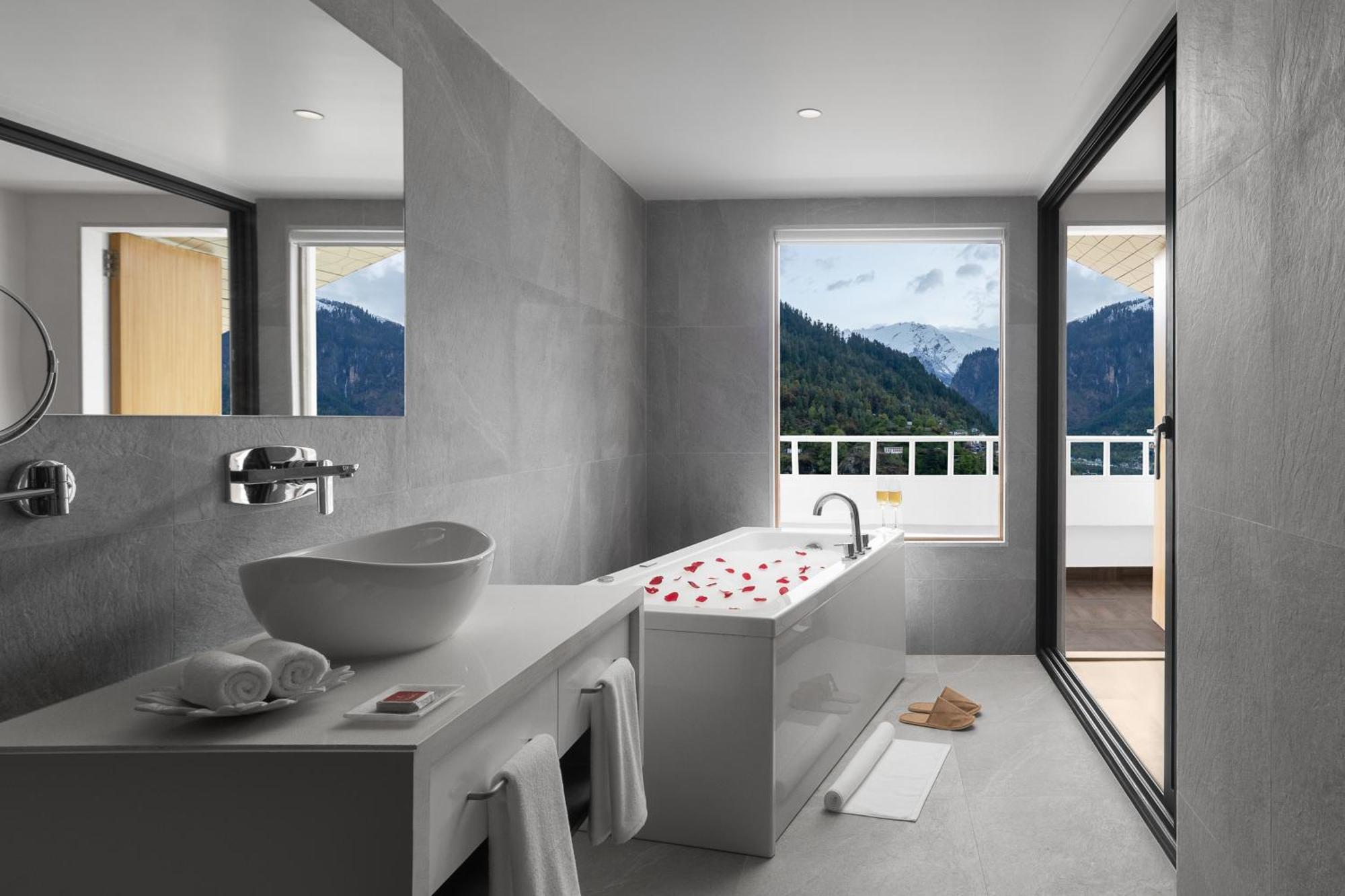 Bookmark Resorts, Manali Exterior photo